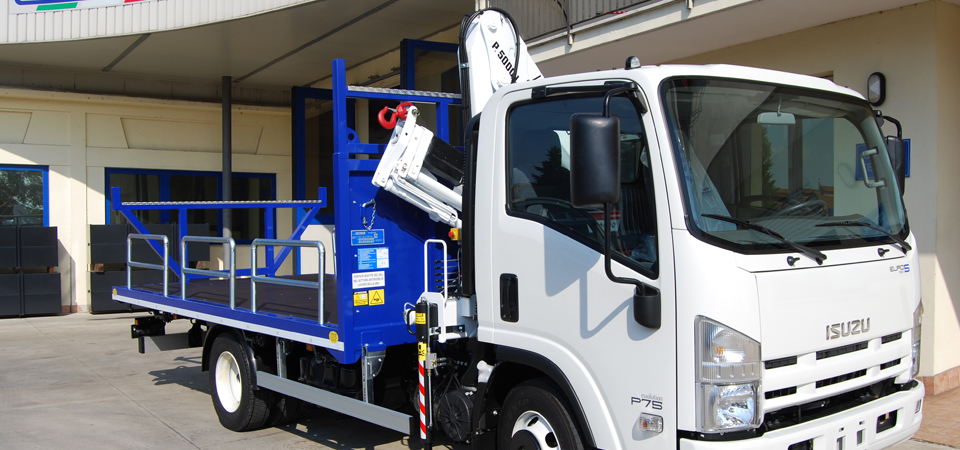 Allestimento camion per trasporto ferro