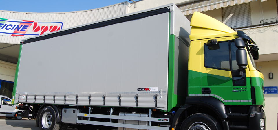 Allestimento camion per aziende di traslochi