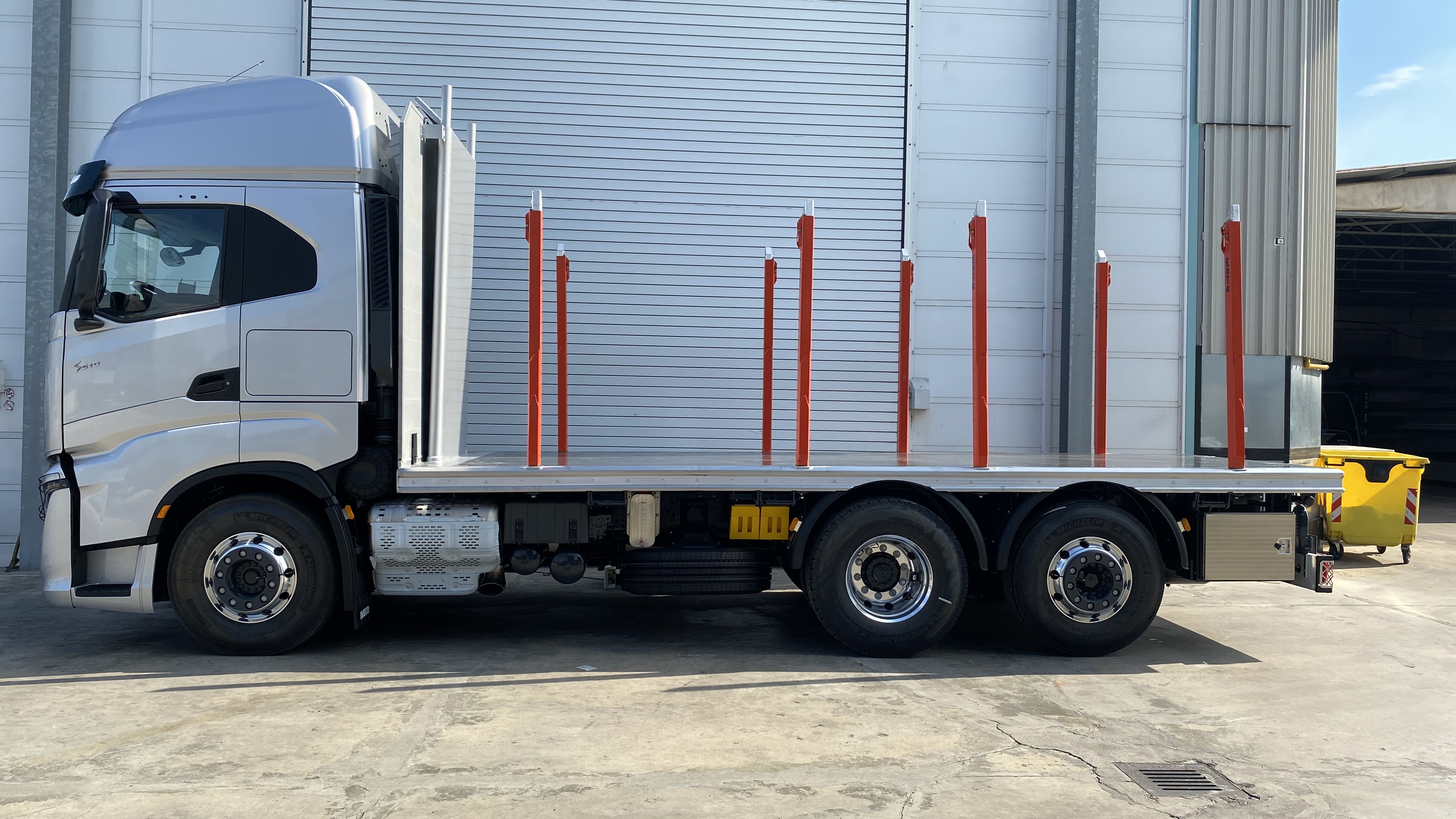 PIANALE su IVECO STRALIS AS260S51