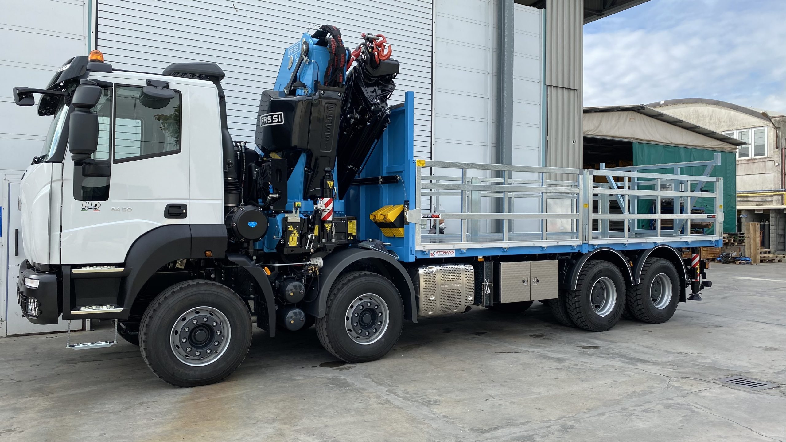 allestimenti camion per trasporto di mattoni